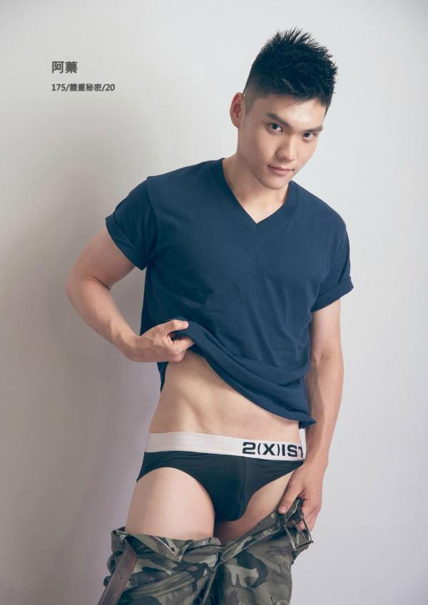 PHOTO-SET-BLUE-MAN-64---A-ZHEN-ONE-YEAR-LATER